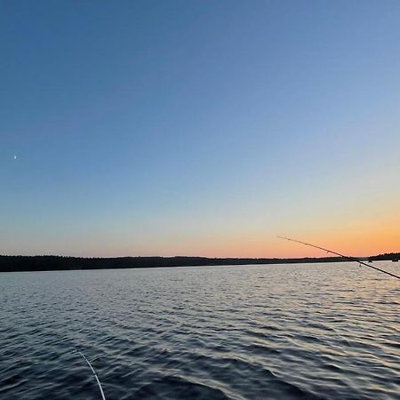 Sjoestuga Vid Bunn Graenna - Uddastugan Buitenkant foto