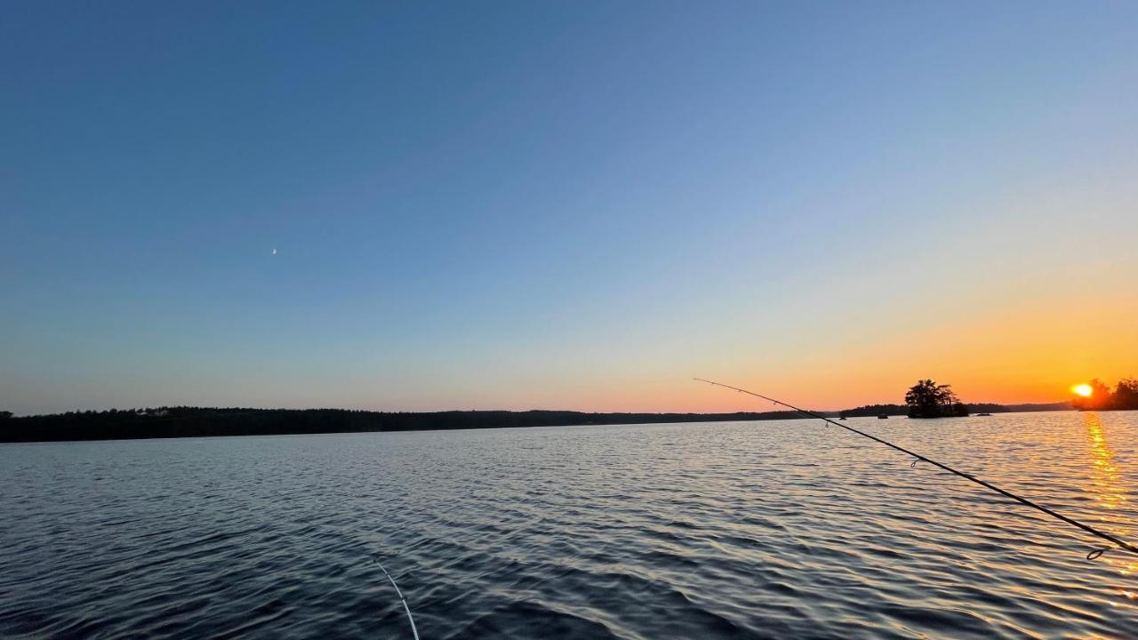 Sjoestuga Vid Bunn Graenna - Uddastugan Buitenkant foto